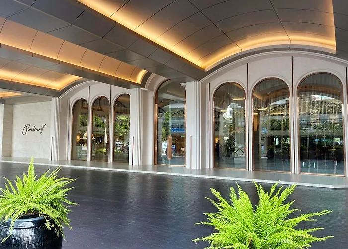 Rembrandt Hotel 4*