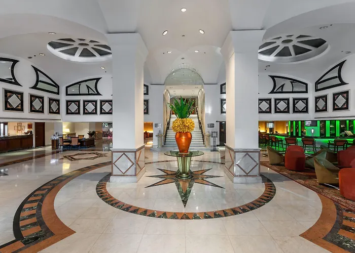 Rembrandt Hotel 4*