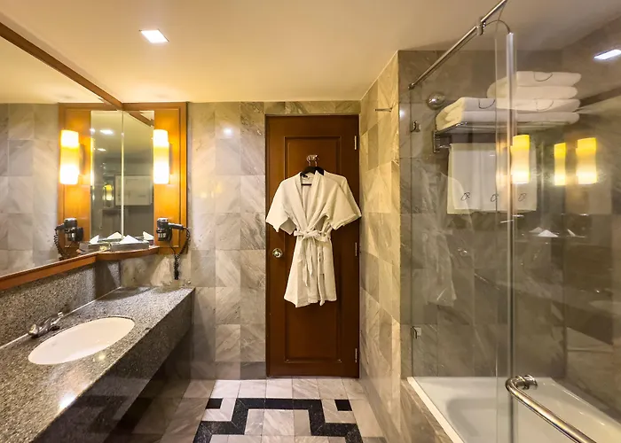 Rembrandt Hotel 4*